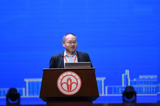 天津财經大學研究生院院長、第八屆國務院應用經濟學學科評議組成員馬亞明